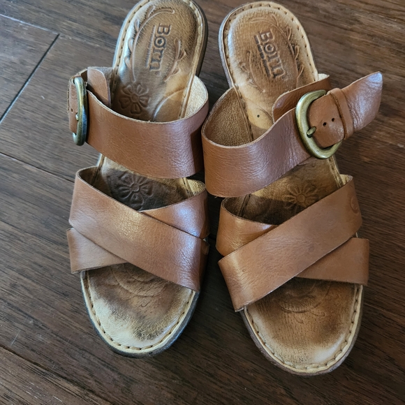 Born Shoes - Born Tan Leather Buckle 3" Heels Sandals, Size 8